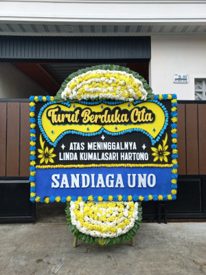Papan Bunga Duka di Botolinggo